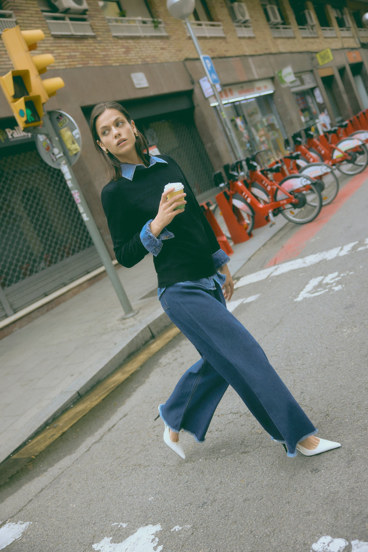 Jean stretch bleu marine à jambes larges