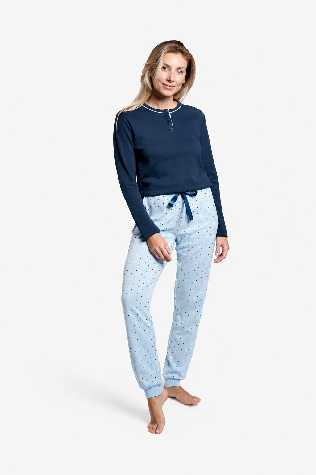 Pyjama long femme gratté à pois bleus