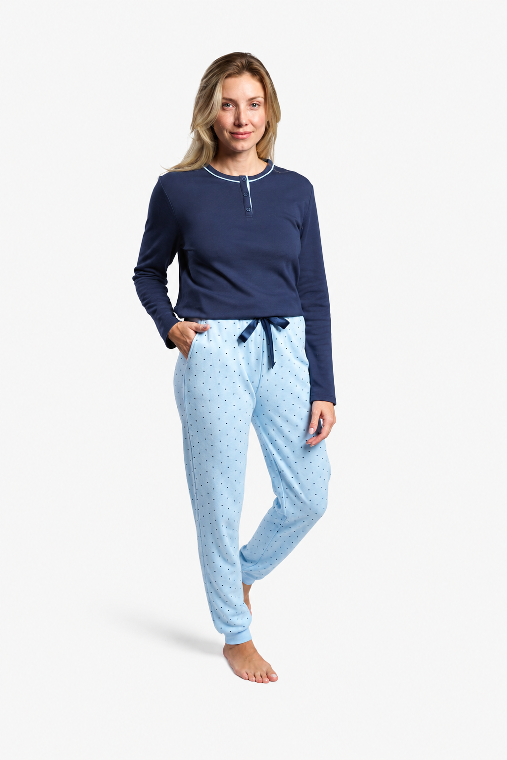 Pyjama long femme gratté à pois bleus