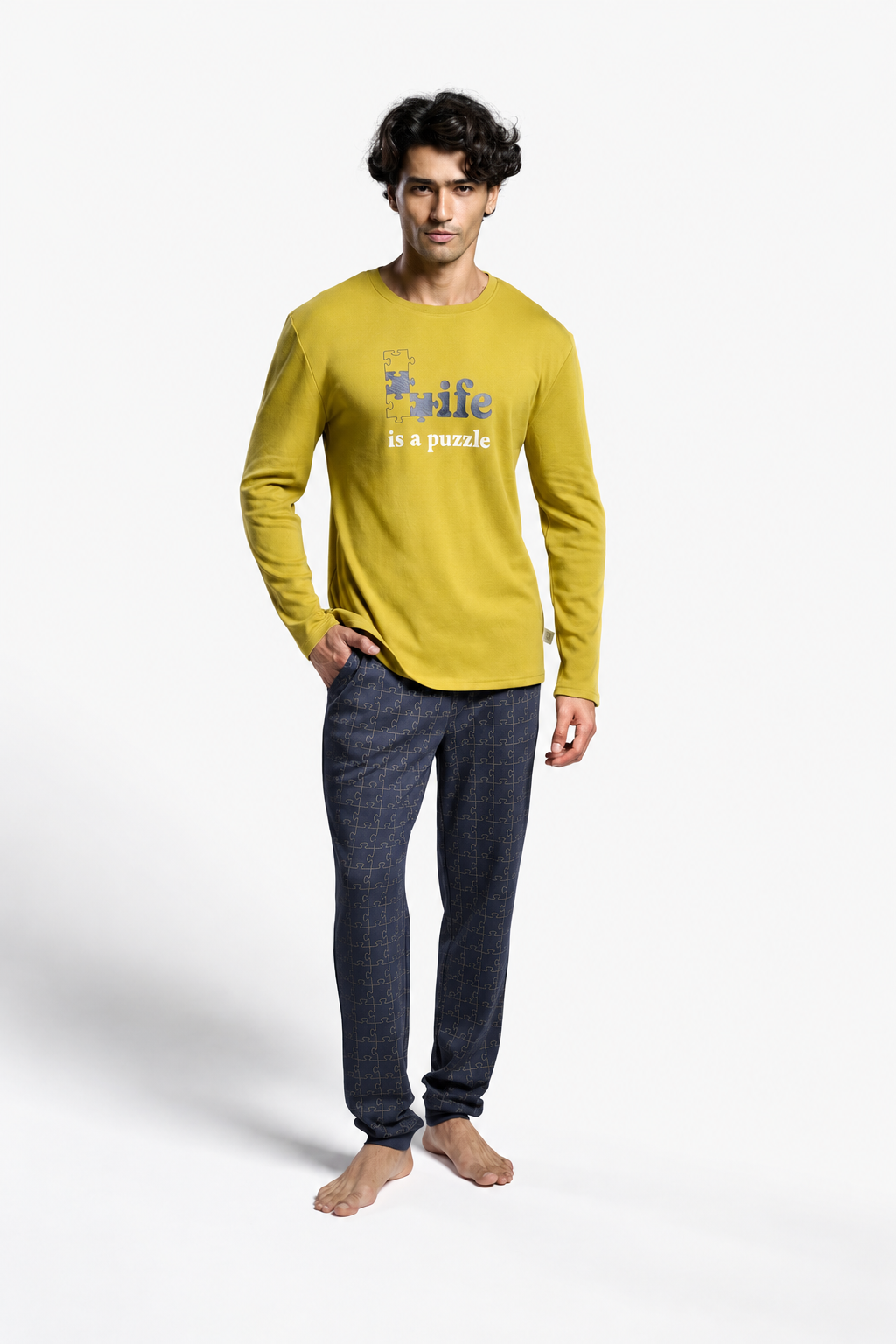 Pyjama long homme molletonné imprimé puzzle détail poche