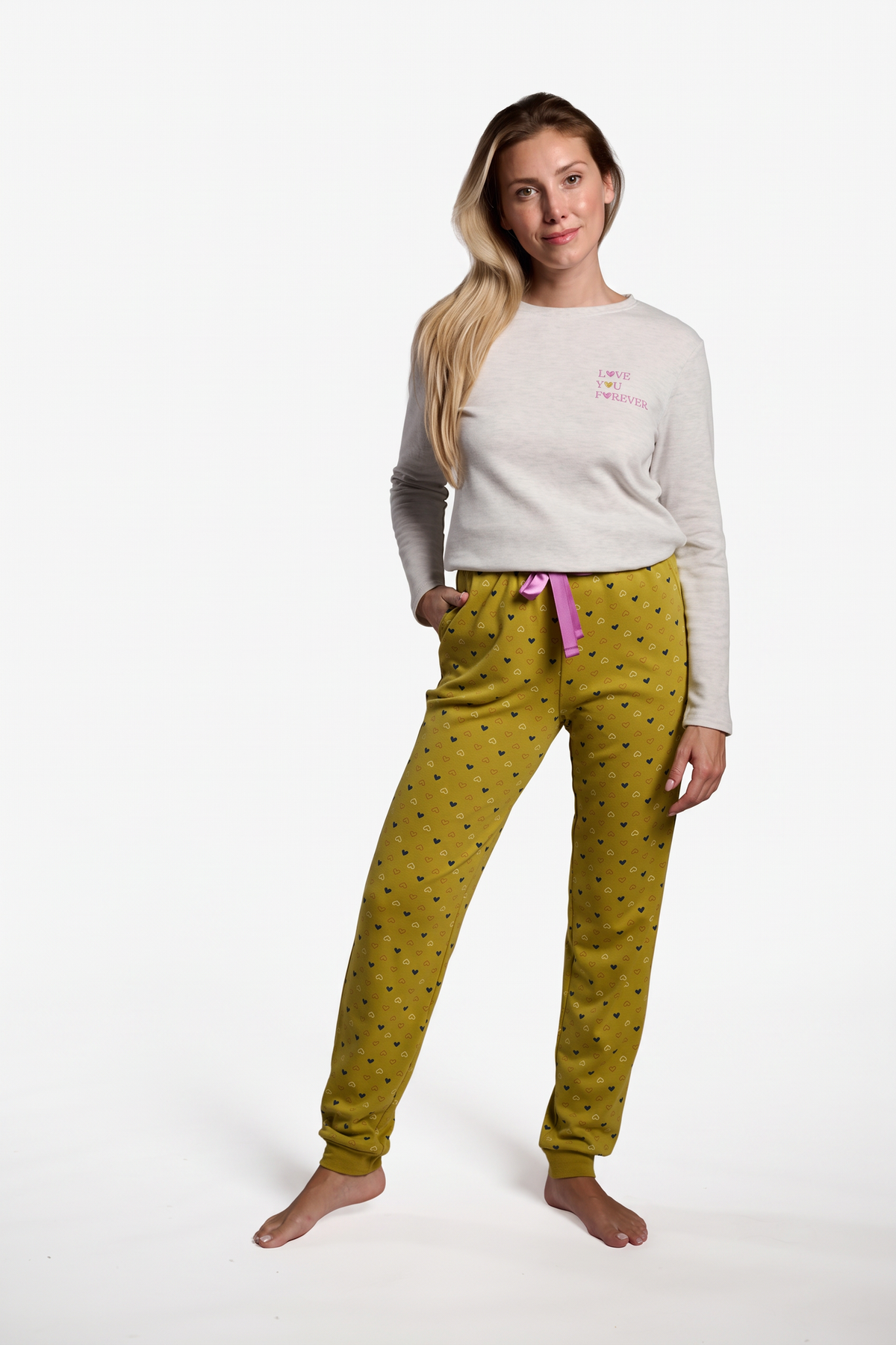 Pyjama long femme molletonné imprimé cœurs