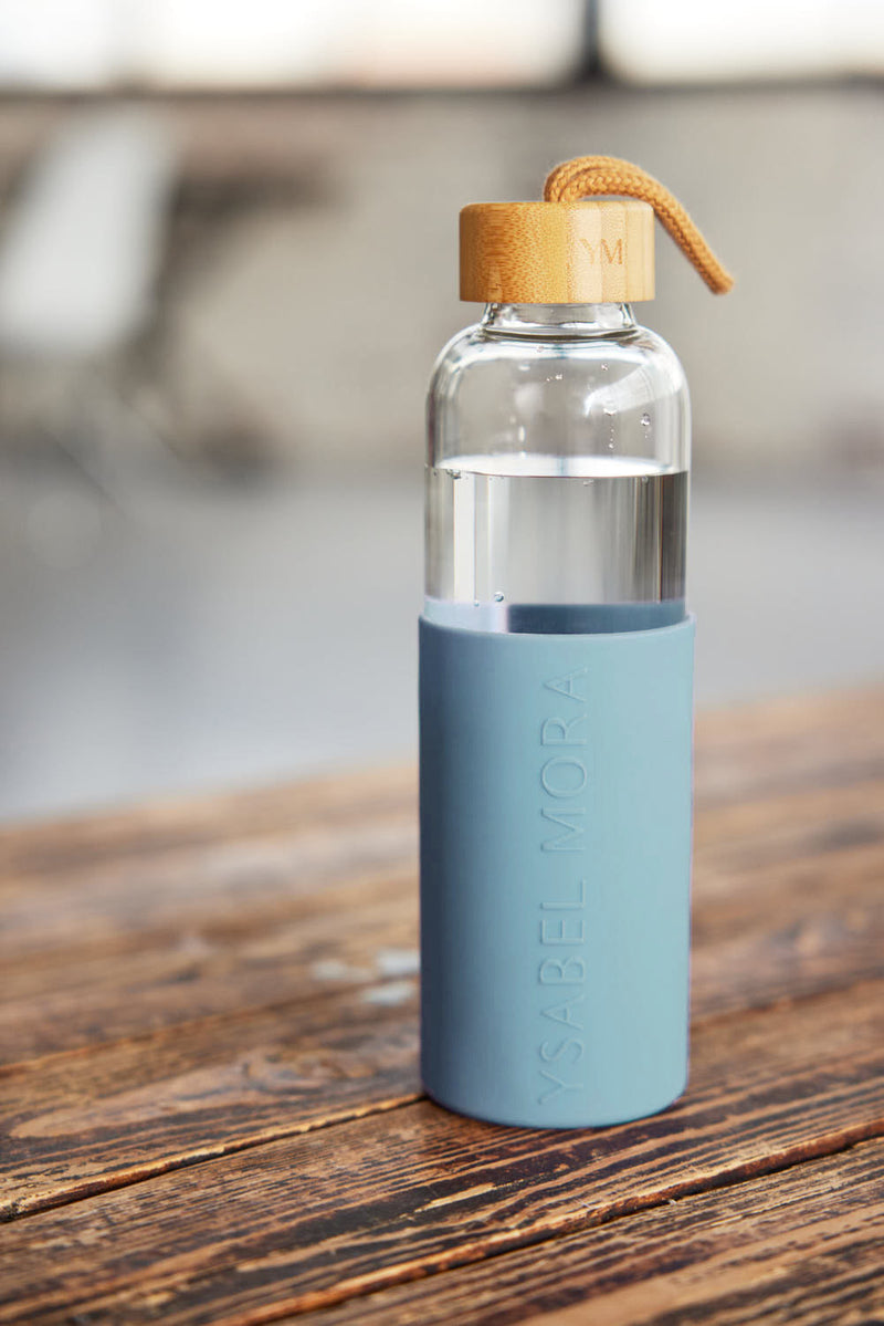 Agua Cristal de Postobón se lanza con botella 100% de material reciclado ·  Voz Caribe, botella de agua cristal 